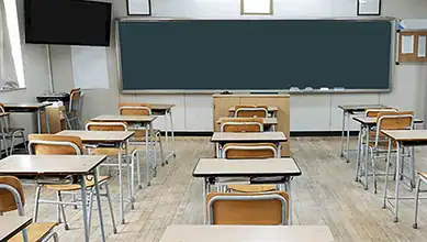 قرار مزدوج من التربية: عطلة مار مارون وذكرى الرئيس الحريري