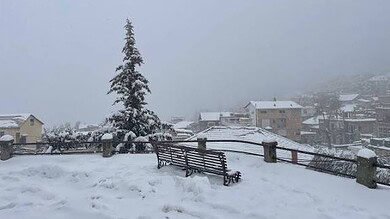 طقس لبنان: ارتفاع الحرارة وأمطار متفرقة تتحول لغزيرة مع عواصف رعدية