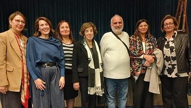 "القرنة البيضا" على خشبة المسرح البلدي في زغرتا