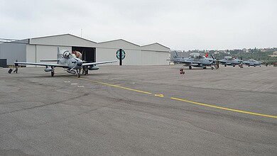 قاعدة حامات الجوية: ما الذي نعرفه عنها؟ ولماذا الجدل حولها الآن؟