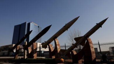 خامنئي يحذر من صراع إقليمي إذا هاجمت الولايات المتحدة إيران، وترامب يتحدث عن "تقدّم تفاوضي" #عاجل