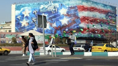 أنباء عن مشاورات داخل إدارة ترامب حول "خطط لاغتيال خامنئي"، وسط تحركات عسكرية أوروبية في المنطقة