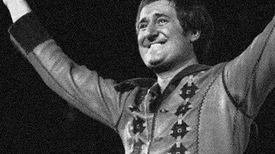 Neil Sedaka, legendary singer-songwriter, dies at 86