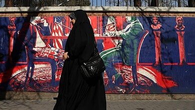 ما الذي قد يحدث إذا هاجمت الولايات المتحدة إيران؟ إليكم سبعة سيناريوهات