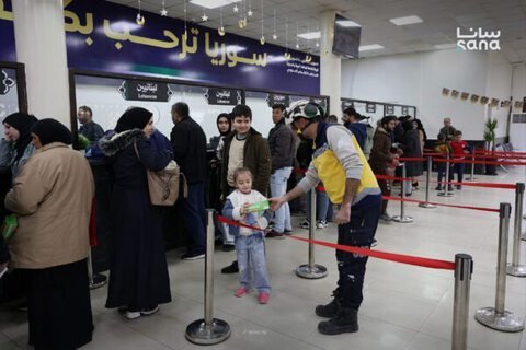أكثر من 10 آلاف سوري يعودون عبر جديدة يابوس خلال 24 ساعة 1 أكثر من 10 آلاف سوري يعودون عبر جديدة يابوس خلال 24 ساعة