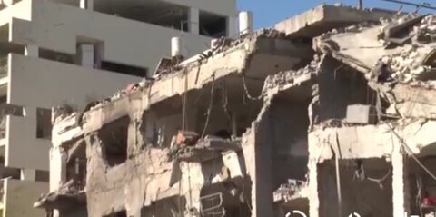 بالفيديو: رشقة صاروخية إيرانية تستهدف تل أبيب وإطلاق صواريخ اعتراضية