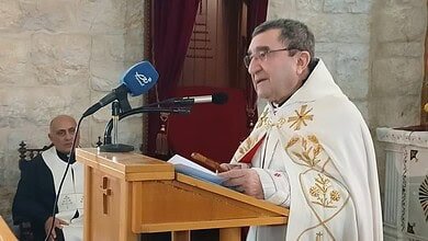 بالصور.. خيرالله ترأس قداس عيد مار يوحنا مارون في كفرحي: لتكن لنا جُرأة الاعتذار عن الإساءات التي ارتكبناها بحق وطننا لبنان