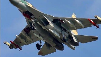 قطر تعلن اسقاط طائرتي سوخوي حربيتين قادمتين من ايران