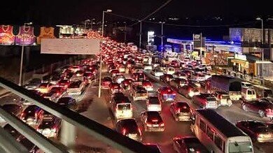 بالفيديو: المشهد من صيدا.. الآلاف عالقون منذ ساعات