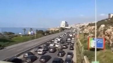 زحمة سير خانقة ما زالت مستمرة على اوتوستراد خلدة باتجاه بيروت