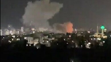 بالفيديو: استهداف مبنى الجماعة الاسلامية في صيدا