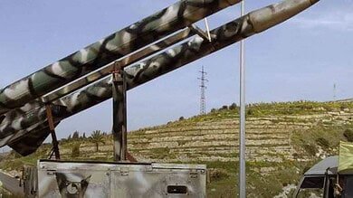 هيئة البث الإسرائيلية عن مصادر استخباراتية: الحزب يريد مهاجمة إسرائيل من سوريا