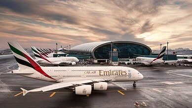 مطار دبي يعلق لفترة وجيزة عملياته بعد عملية اعتراض في الأجواء فوقه