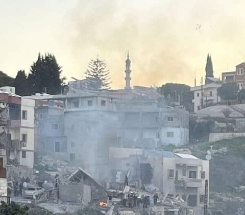 ١٤ قتيلا إثر غارة إستهدفت مبنى في صير الغربية - النبطية