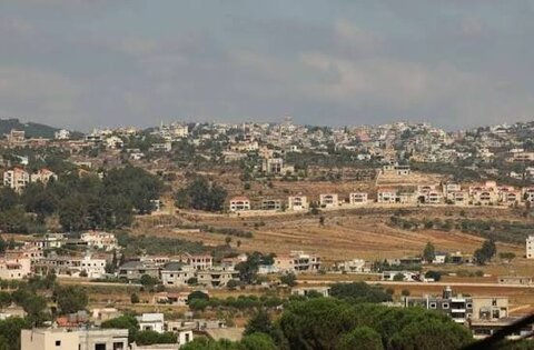 بالفيديو.. اتصال إسرائيلي بمختار رميش: ابقوا في بلدتكم.. ولكن بلا الحزب