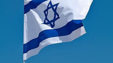 الجيش الإسرائيلي: استهدفنا مقرات قيادة تابعة للحزب في جنوب لبنان