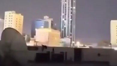 بالفيديو: طائرة مسيّرة تستهدف فرع سيتي بنك المالية الأميريكية في دبي