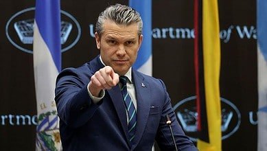 من مقدّم برامج تلفزيونية إلى وزير دفاع ترامب: من هو بيت هيغسيث؟