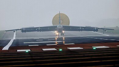 نتنياهو يتوعد "بكسر عظام" النظام وترامب يهدد بـ "الموت والنار"، وسط تحذيرات من "كارثة طاقة" عالمية #عاجل