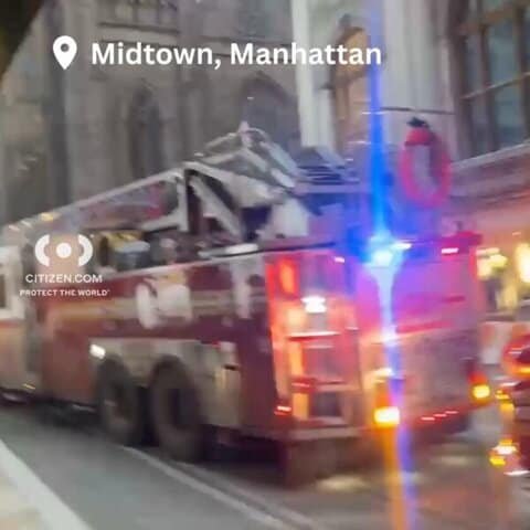 Video: Suspicious package found at Trump Tower in Manhattan, NYPD bomb squad responds 1 Video: Suspicious package found at Trump Tower in Manhattan, NYPD bomb squad responds