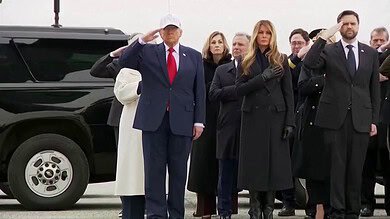 فيديو: ترامب والسيدة الأولى يشهدان مراسم نقل الجنود الستة الذين قُتلوا في عملية Epic Fury بقاعدة دوفر الجوية