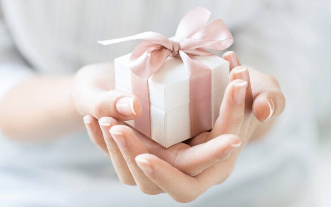 Gift Giving during the Feasts