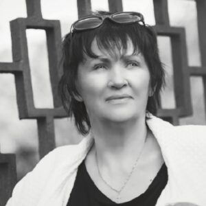 J. Lorencová, investigativní novinářka, která kromě vody , rozkryla i kauzu LTO