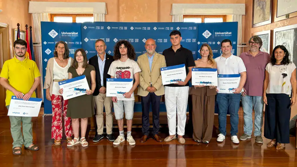 Acto de entrega de los premios 3digits 2025 en Ingeniería Informática de la UIB