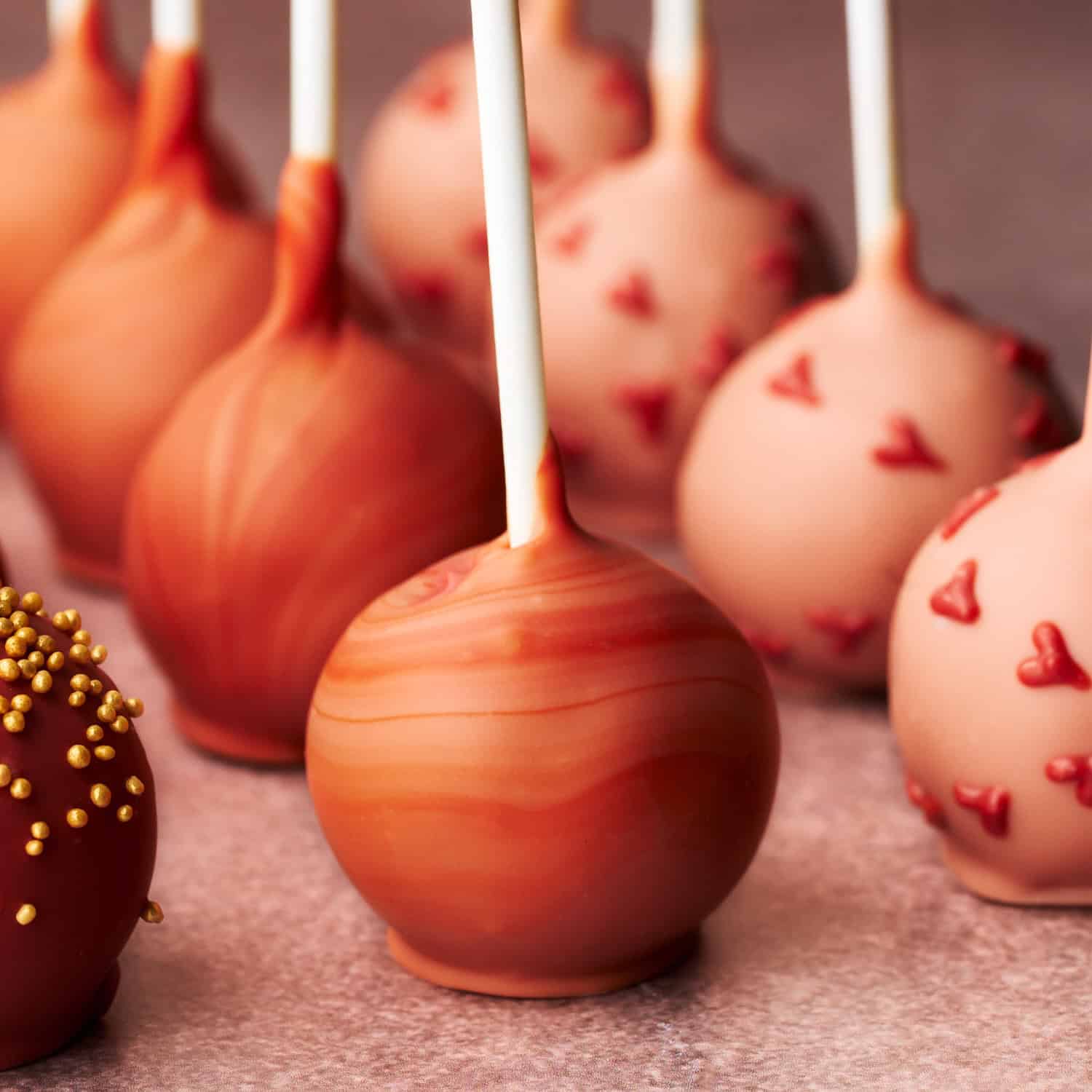 Cakepops bewaren: marble effect cakepops