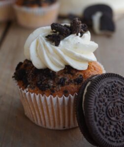 Cream cheese frosting oreo