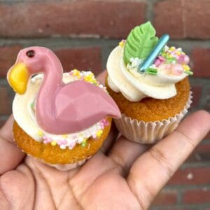 Tropical flamingo cupcakes