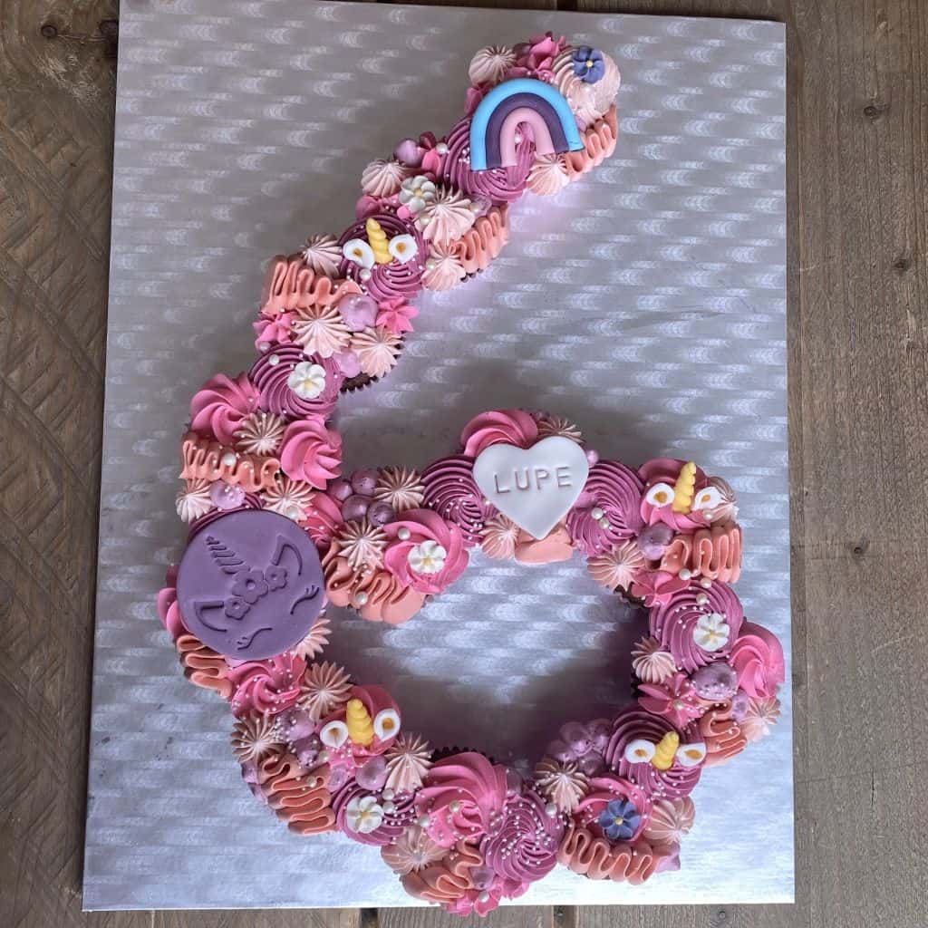 pull-a-part-cupcakes-unicorn