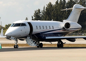 Exterior aircraft cleaning