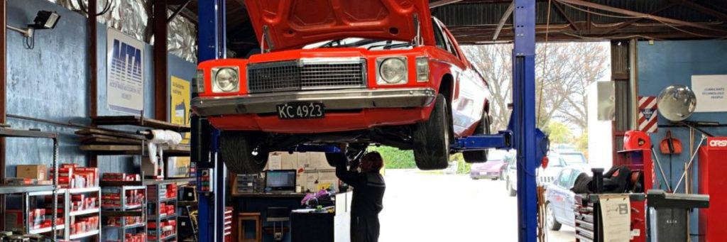 Take an inspector before buying a restmod