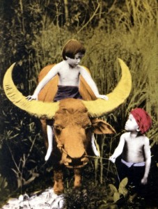 Chang (1927)