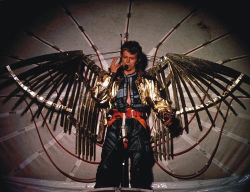 david-bowie-wisper-these-things-INNER2
