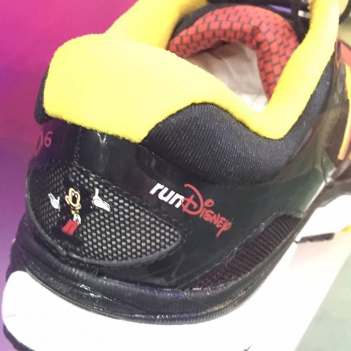 2016 rundisney new balance mickey mouse