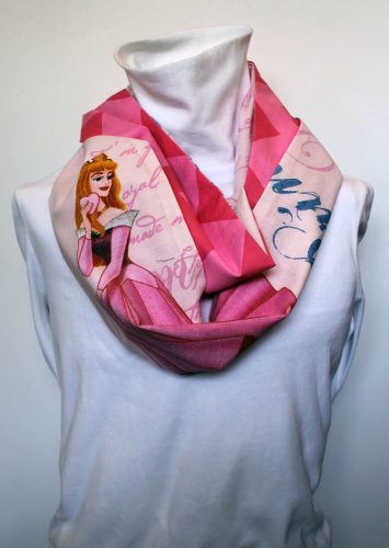 sleeping-beauty-scarf