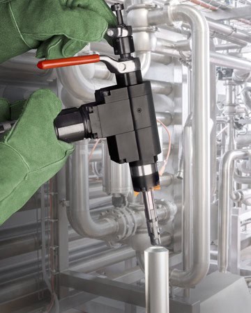 Portable MILLHOG pipe end prep tool for boiler applications, model specifics, and mounting type.