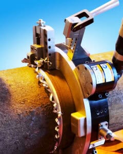 Cohog Split Frame Machine Performs Parting and Double Beveling