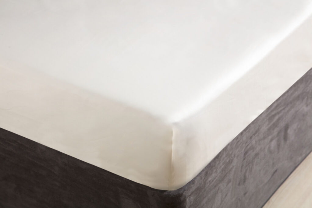 Belledorm 1000tc Fitted Sheet Ivory