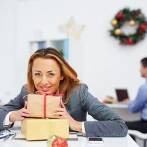 מתנה לחברות - כיצד בוחרים?