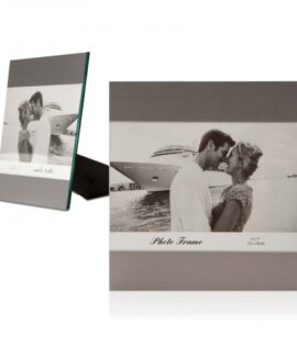 קאסט – מסגרת לתמונה ממתכת מעוצבת