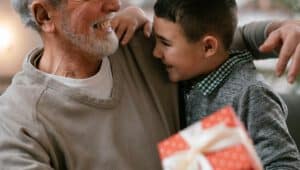 מתנה לסבא בן 80