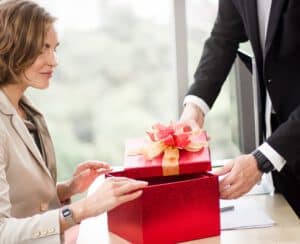 מתנה לעובדים לחג