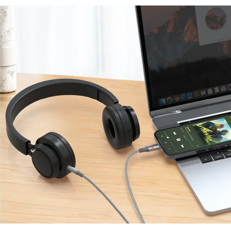 Porodo USB2.0 Lightning to 3.5mm Braided Audio Cable 1.2M - Grey - Image 3