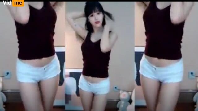 Viral Jilbab Saat Di Tembakin Rudal Gede Nyampe Lumer Di Dalam