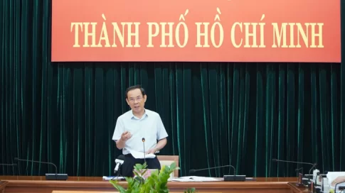 ホーチミン市市党委員会のグエン・バン・ネン初期