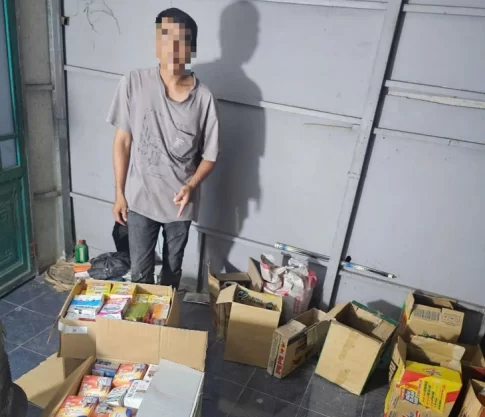 N.M.L.は機能性食品の箱数千個を焼却したことを認めた。