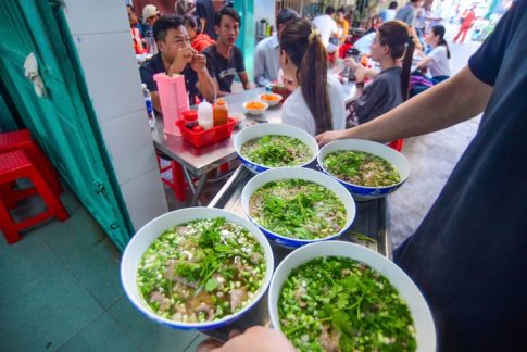 小規模飲食店の米麵料理